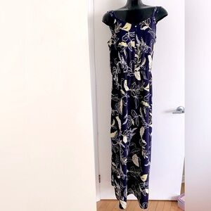 REITMANS, long airy summer sleeveless Rayon dress. Size Large